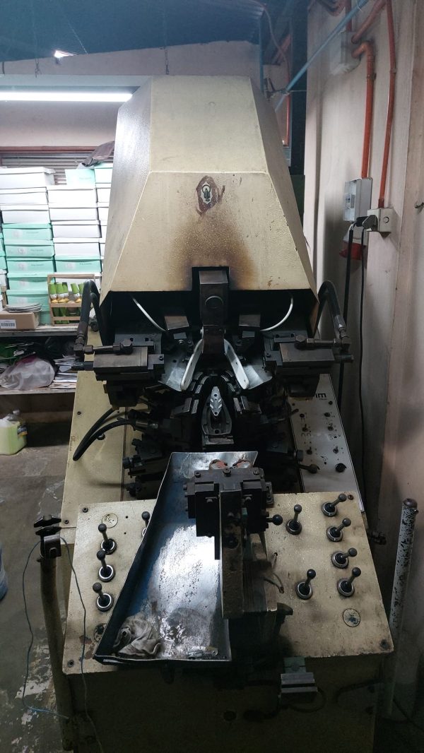 maquinas industriales para cuero - Imagen 6